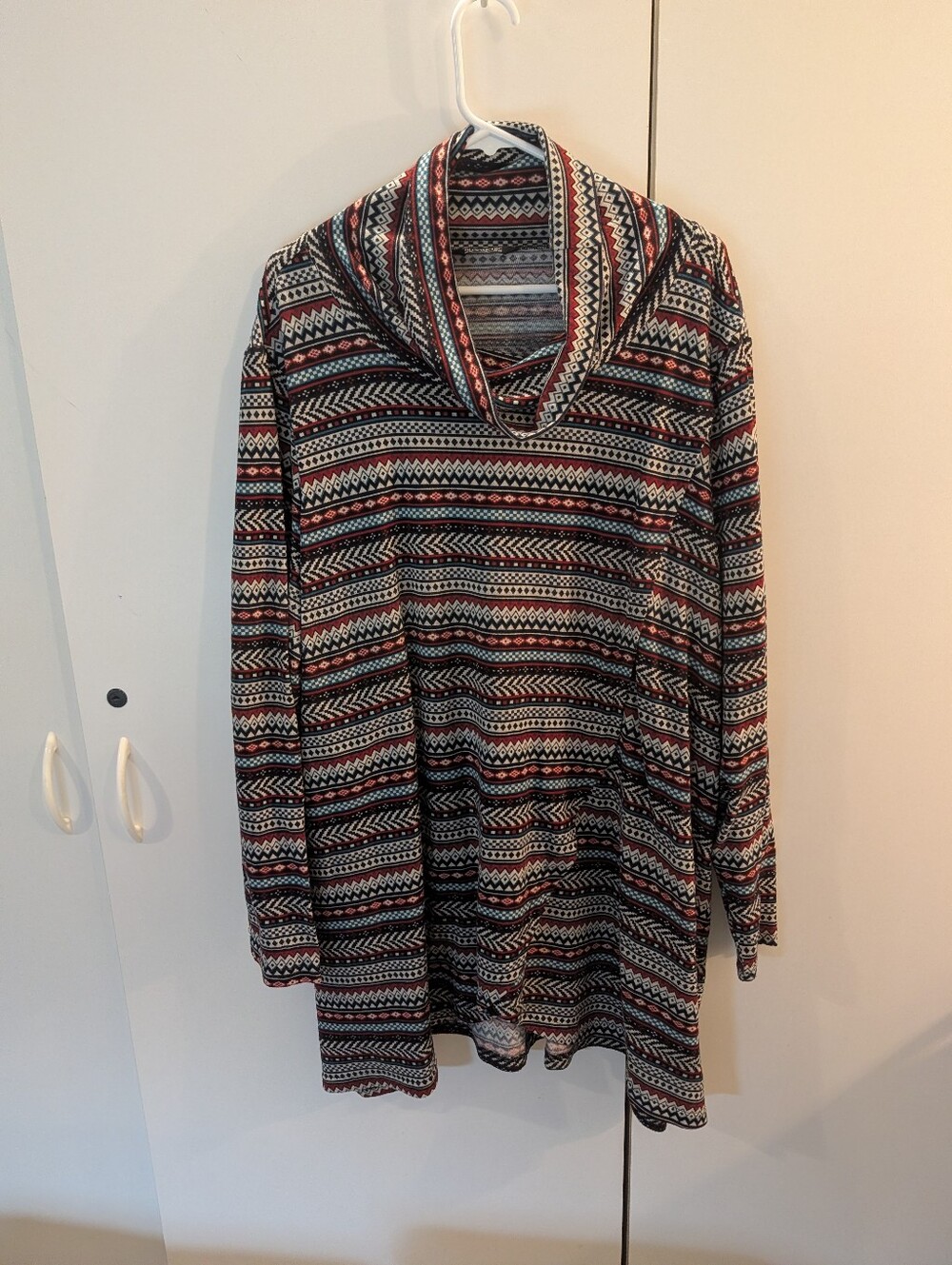 Bloomchic Cozy Patterned Women's Size 26 Cowl Neck Aztec Sweater - Black & Red